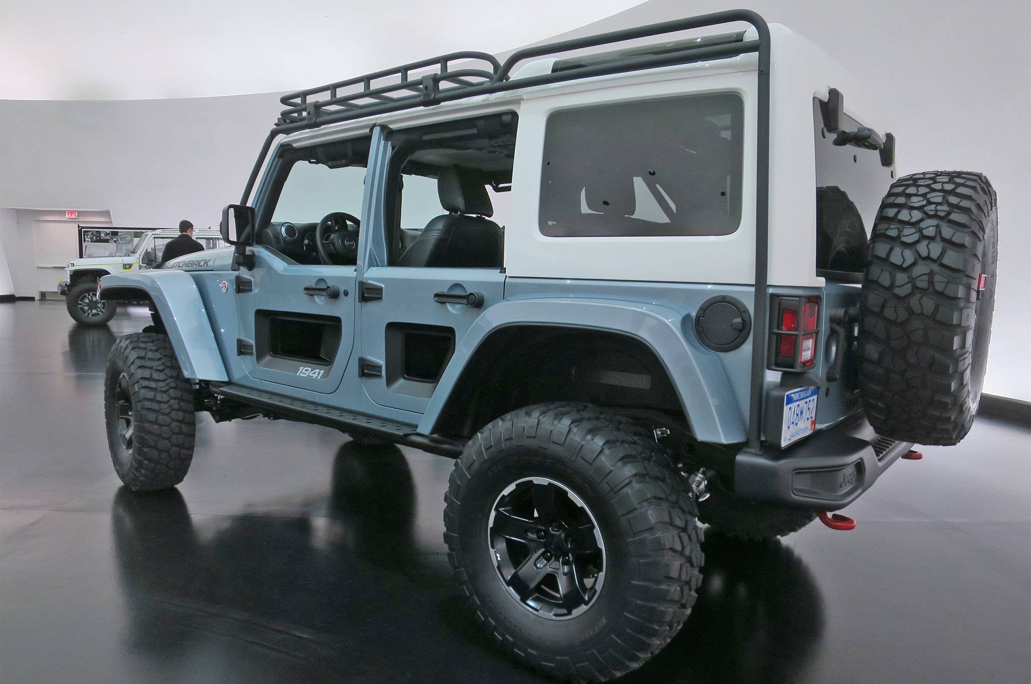 Jeep представил версии пикапа gladiator для «пасхального сафари»