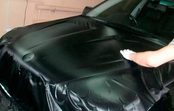 Карбоновая пленка для автомобиля